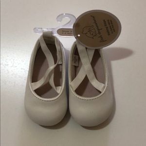 White ballet baby girl shoes